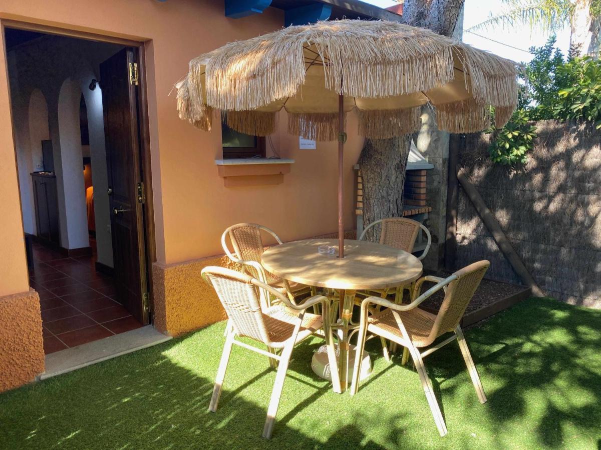 Estudio para pareja con jardincito privado barbacoa con piscina compartida Cádiz Exterior foto