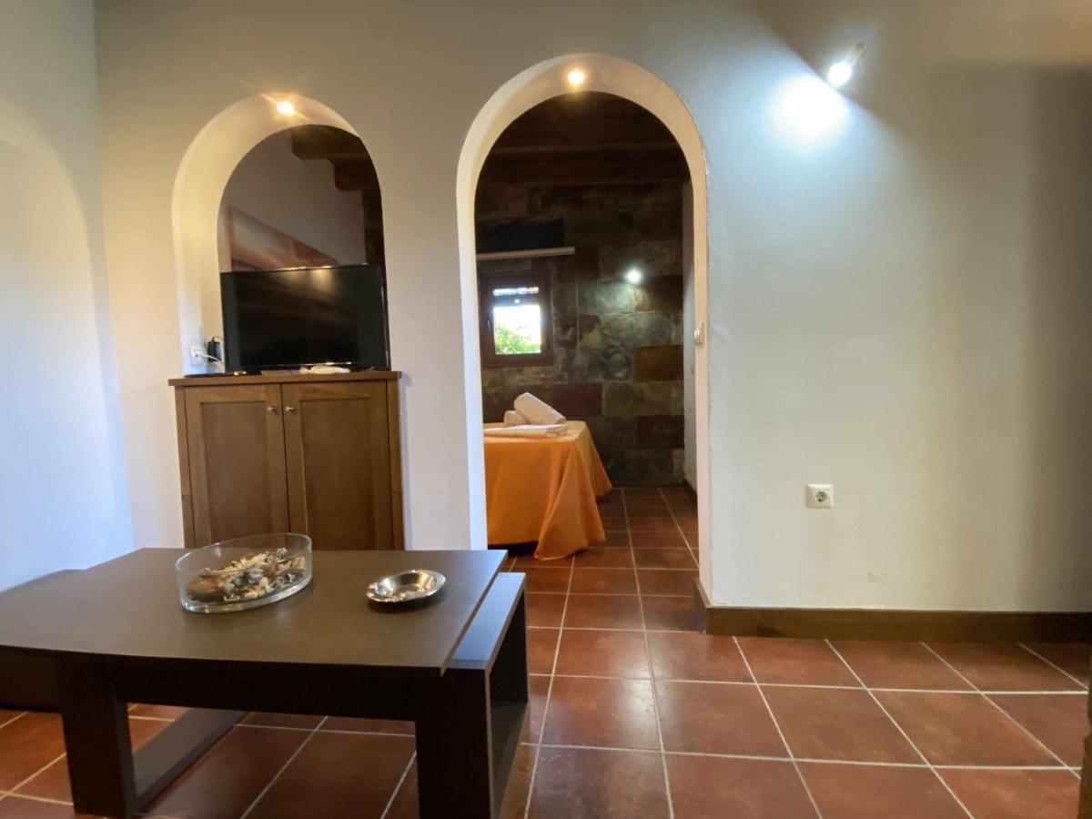 Estudio para pareja con jardincito privado barbacoa con piscina compartida Cádiz Exterior foto