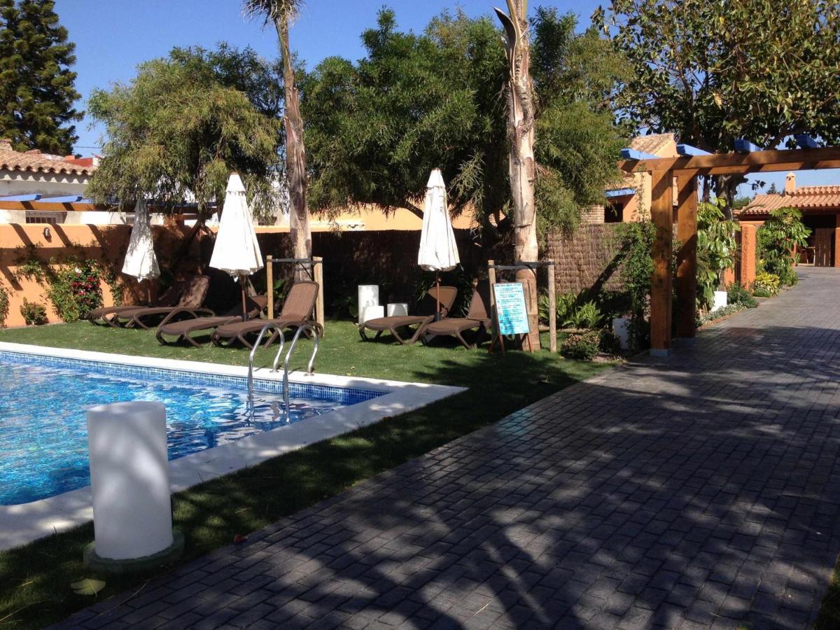 Estudio para pareja con jardincito privado barbacoa con piscina compartida Cádiz Exterior foto